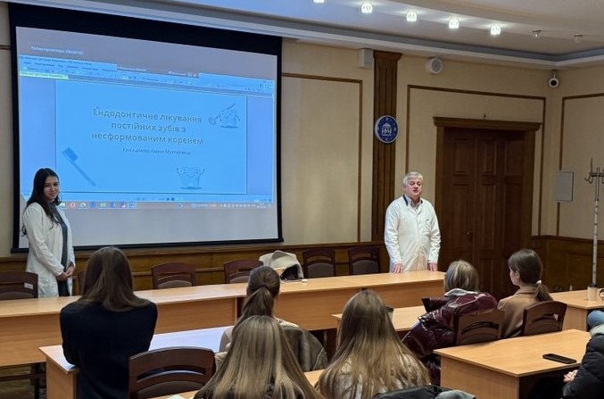 Студенти-науковці вивчали питання особливості надання стоматологічної  допомоги дітям