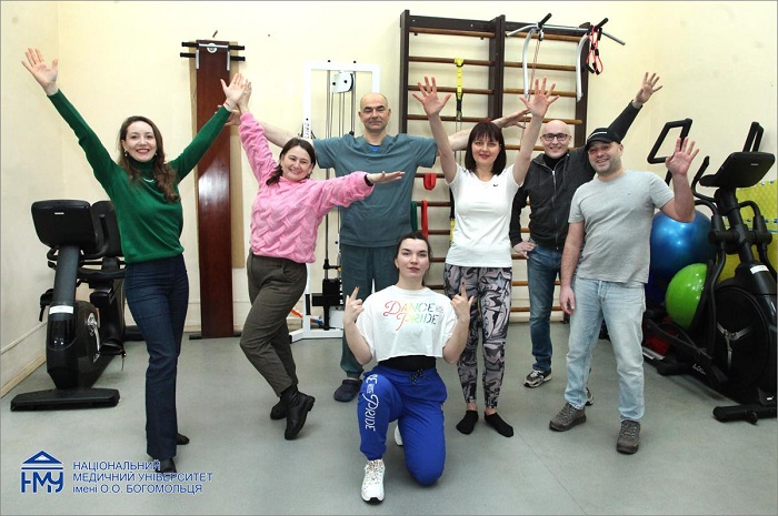 (УКР) В Університетській клініці розпочала роботу Школа здорової спини