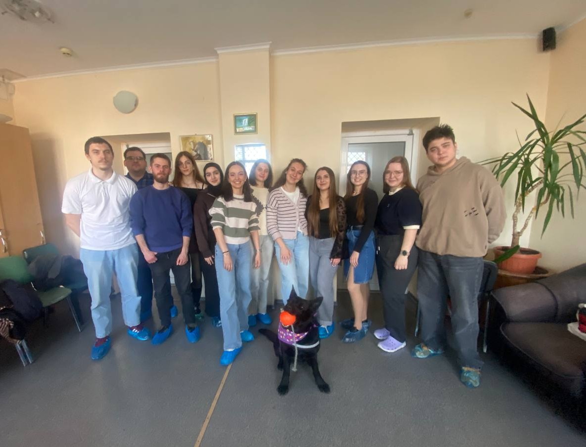 В Університеті проводяться інтерактивні заняття за участі службових собак