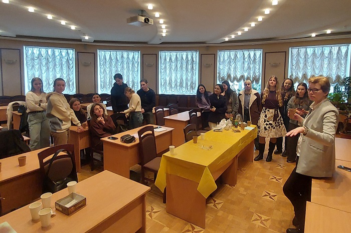 В ННІ стоматології у відкритому діалозі зі студентами обговорили удосконалення освітнього процесу