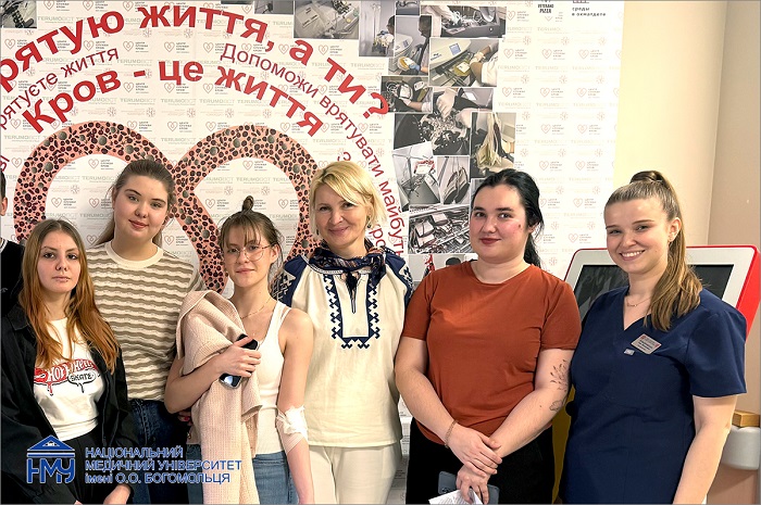 Студенти та співробітники НМУ долучилися до тижня донорства в Охматдиті