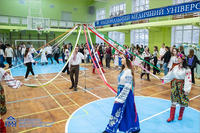 В Університеті відбувся благодійний захід, присвячений великоднім традиціям