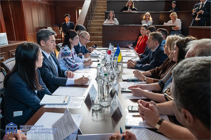 Делегація Міністерства закордонних справ і Посольства Японії відвідали Університетську клініку НМУ