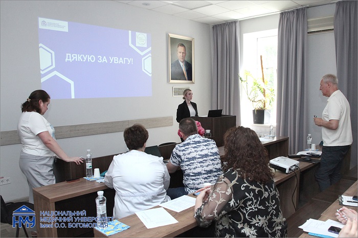 Випускники-фармацевти успішно захистили кваліфікаційні роботи