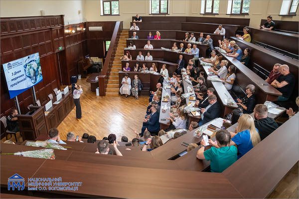 Медичних працівників Університету привітали з професійним святом